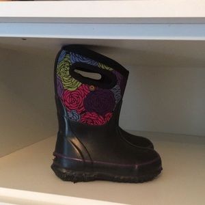 BOGS kids winter boots- girl size 9